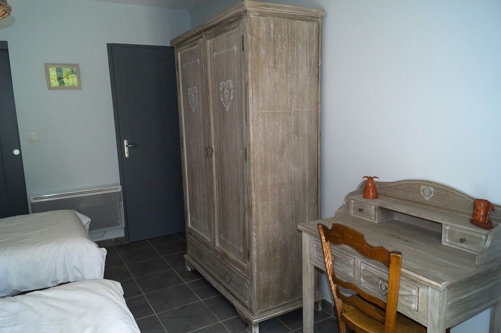 Le Mas De Servant Roulottes Et Chambres D'Hotes Auberives-en-Royans 외부 사진